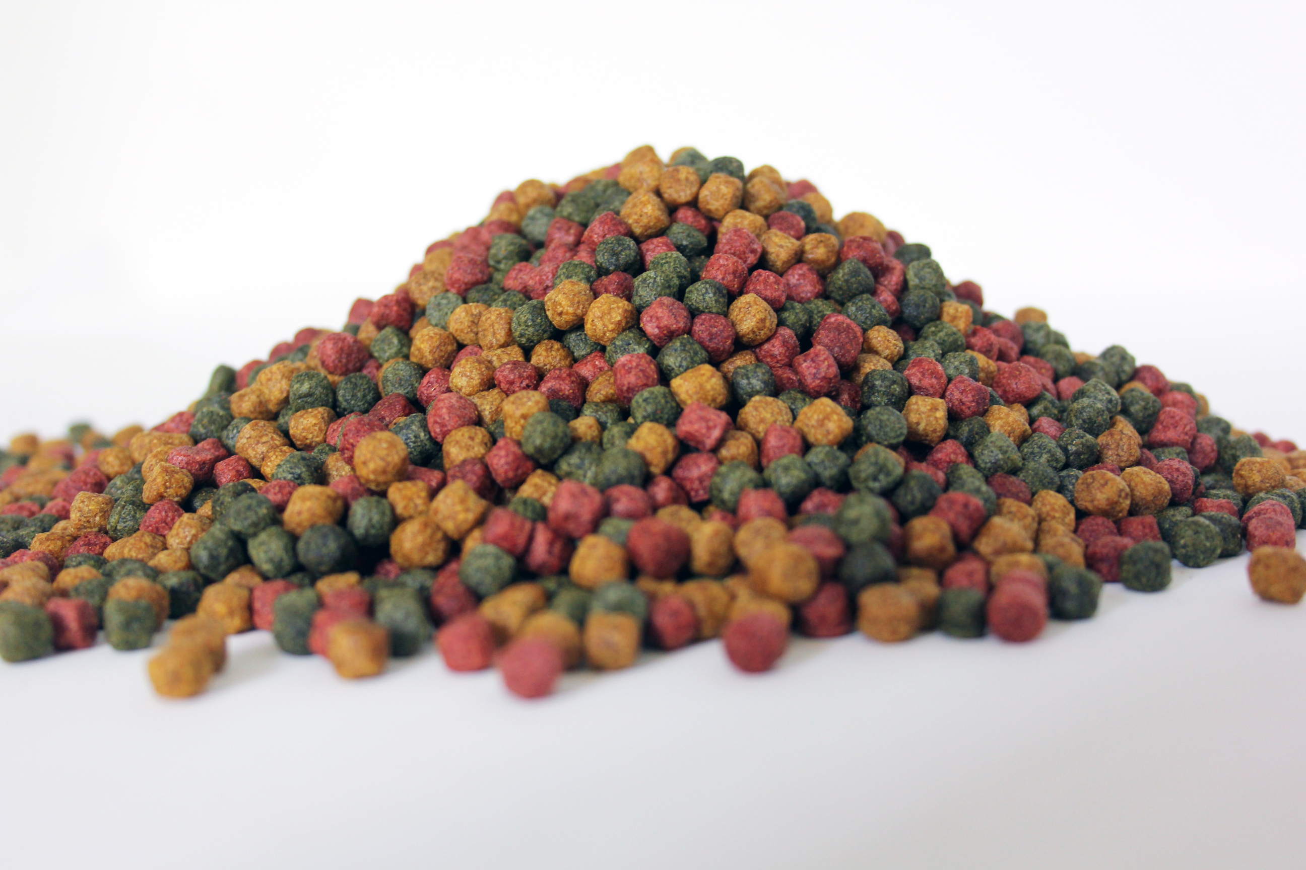 Koi Futter Mix 6 mm - ausgewogene Mischung für optimale Koi-Ernährung das ganze Jahr über